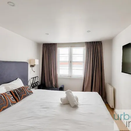 Apartment 62 - Beautiful Triangle D- 100m From Champs-elysees